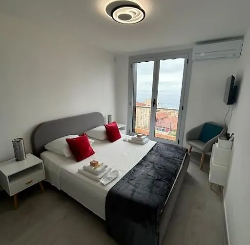 Confort & Parking Apartmán Beausoleil