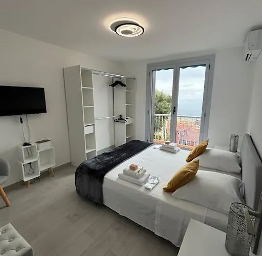 Confort & Parking Apartmán Beausoleil